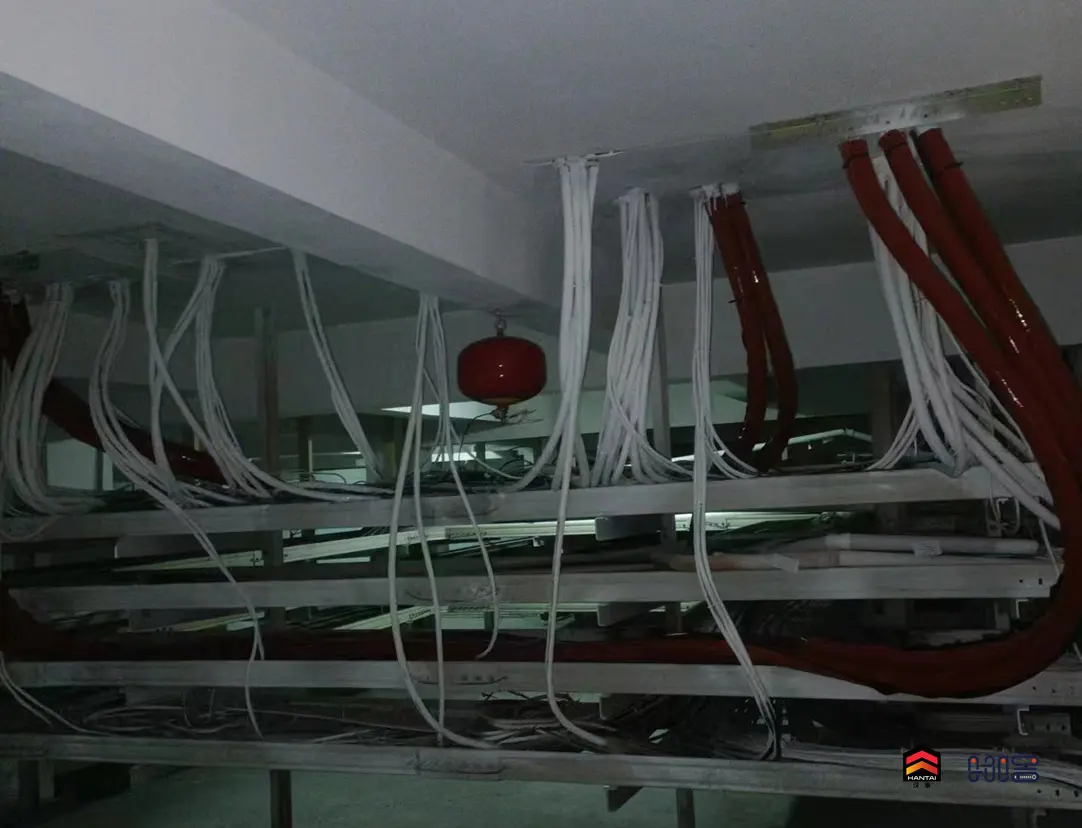 Industrial hose bundling with Velcro firesleeve